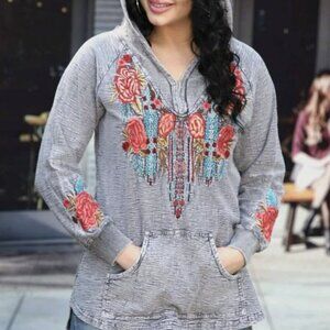 Avani Del Amour Women's Cotton Embroidered Pullover Hoodie - S